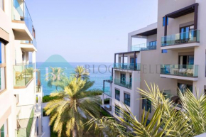 Bloomfields Iconic 2br & Maid Address Beach Resort